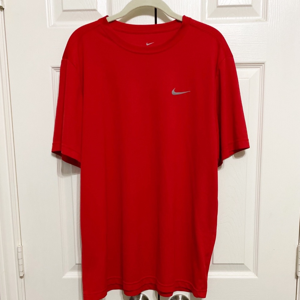 Nike Mens Drifit Red Tee
